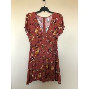 Xhilaration Dress - size medium - floral